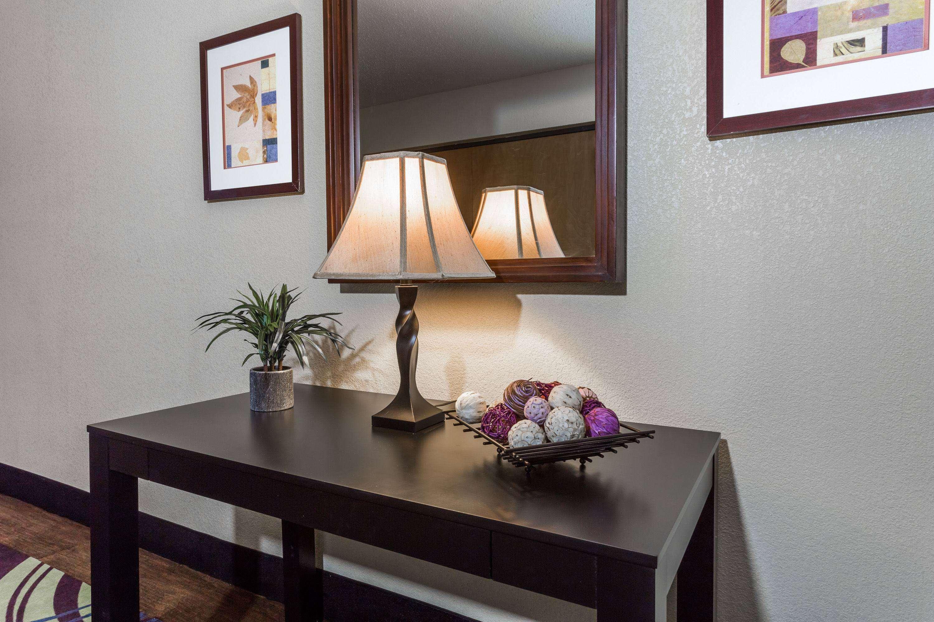 Days Inn & Suites By Wyndham Rocky Mount Golden East Eksteriør billede