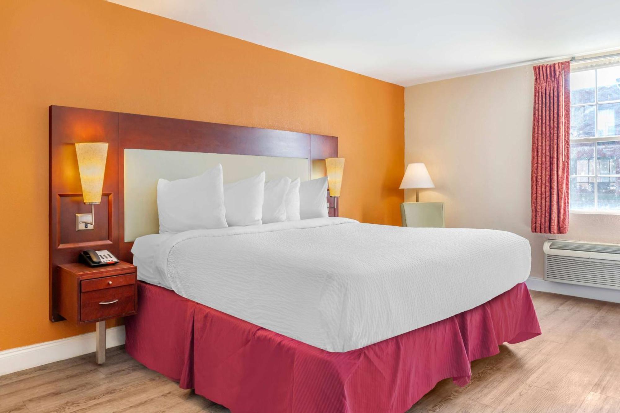 Days Inn & Suites By Wyndham Rocky Mount Golden East Eksteriør billede