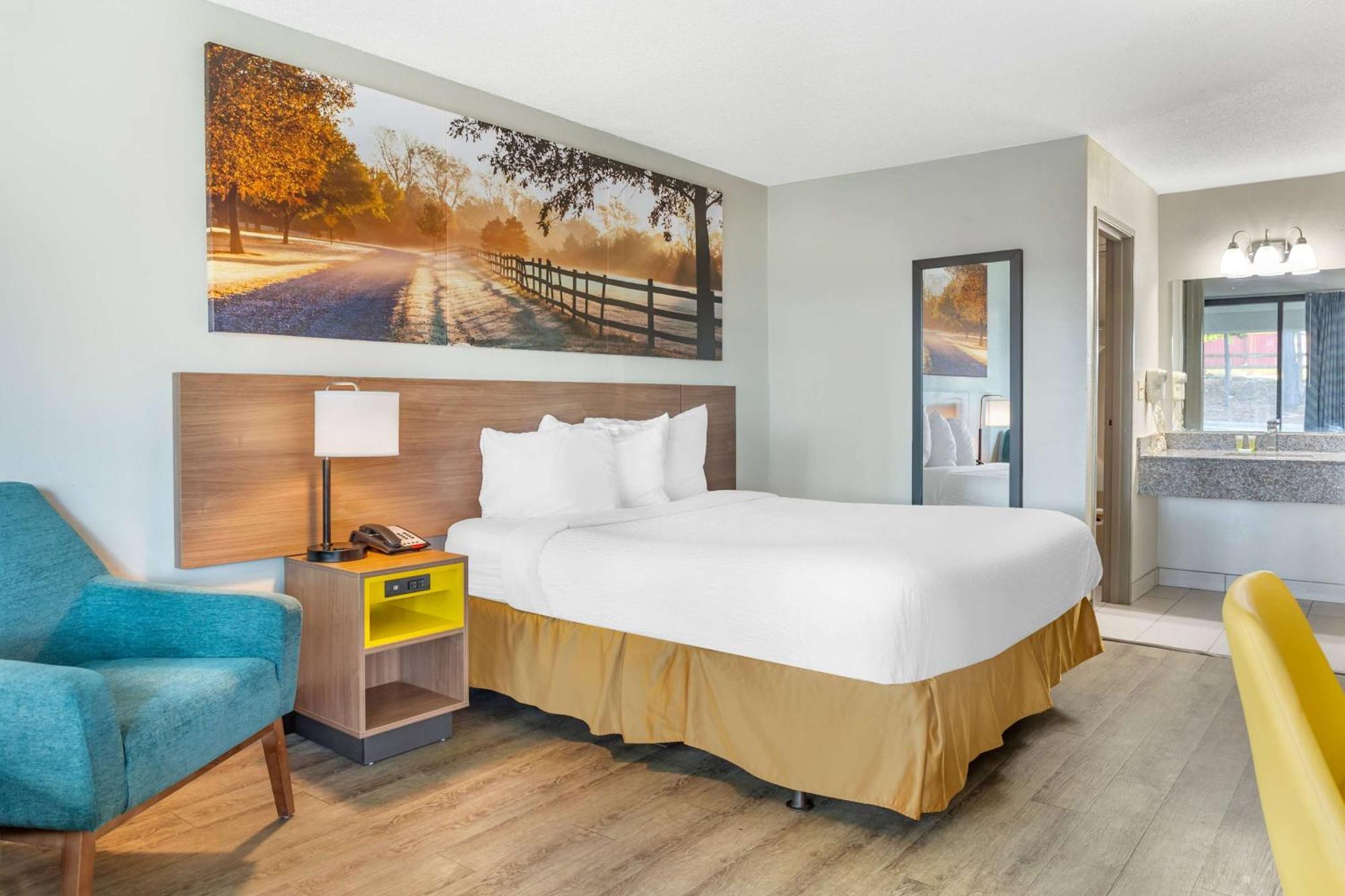 Days Inn & Suites By Wyndham Rocky Mount Golden East Eksteriør billede
