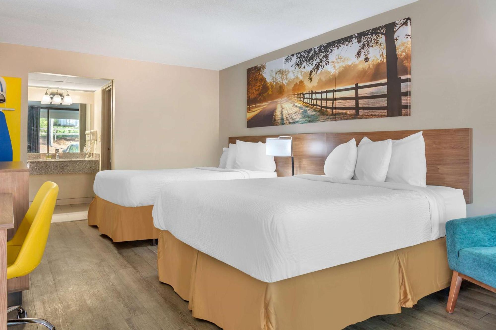 Days Inn & Suites By Wyndham Rocky Mount Golden East Eksteriør billede