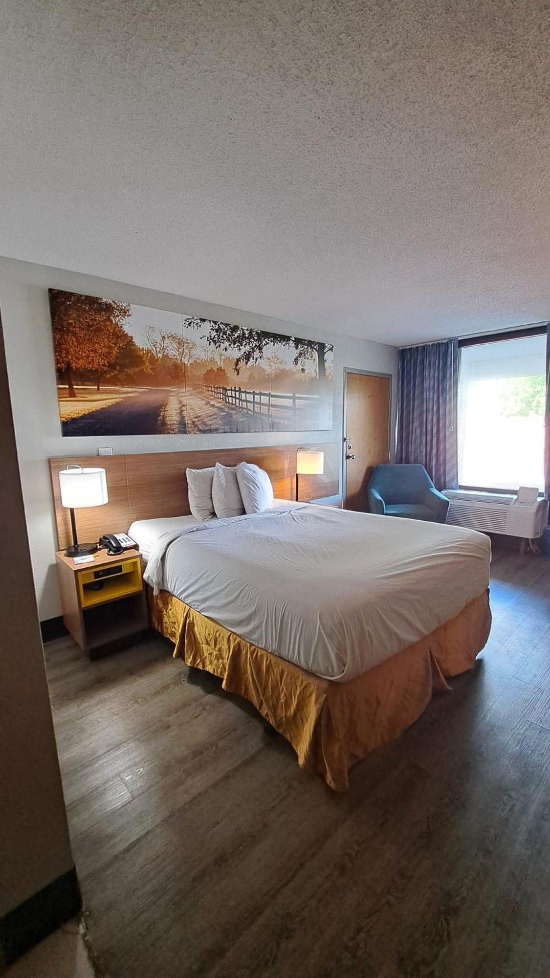 Days Inn & Suites By Wyndham Rocky Mount Golden East Eksteriør billede