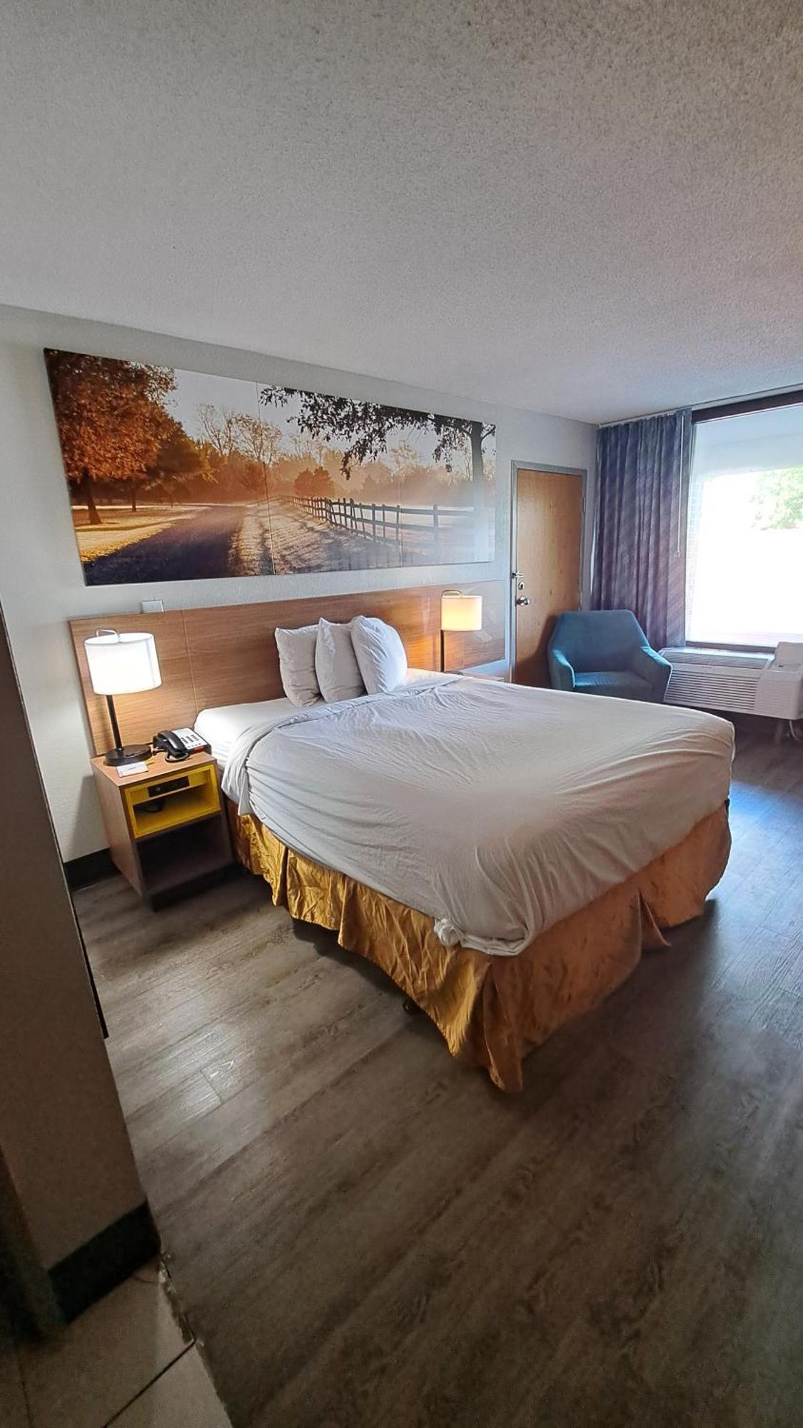 Days Inn & Suites By Wyndham Rocky Mount Golden East Eksteriør billede