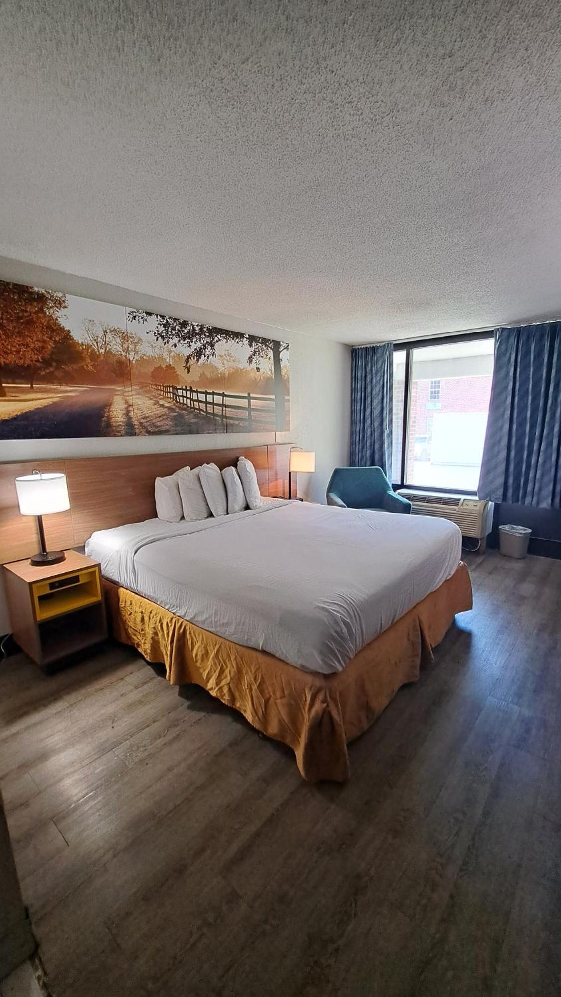 Days Inn & Suites By Wyndham Rocky Mount Golden East Eksteriør billede
