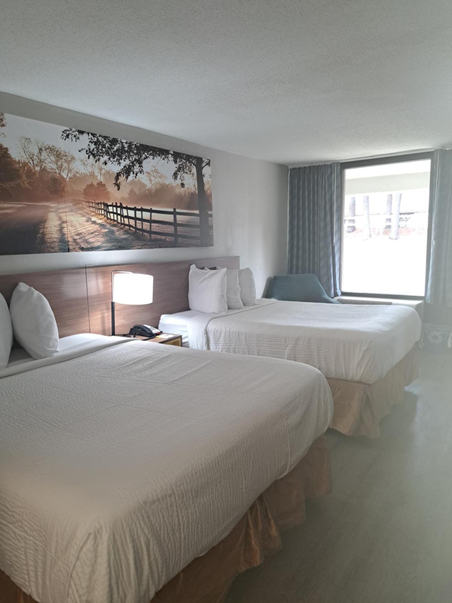 Days Inn & Suites By Wyndham Rocky Mount Golden East Eksteriør billede